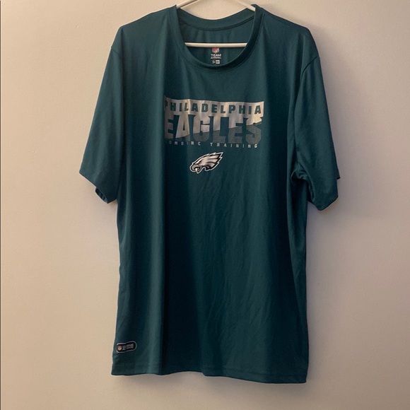 Philadelphia Eagles Green T-Shirt - Picture 1 of 5